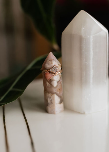 Mother of Pearl + Diamonds in 14k gold Ring